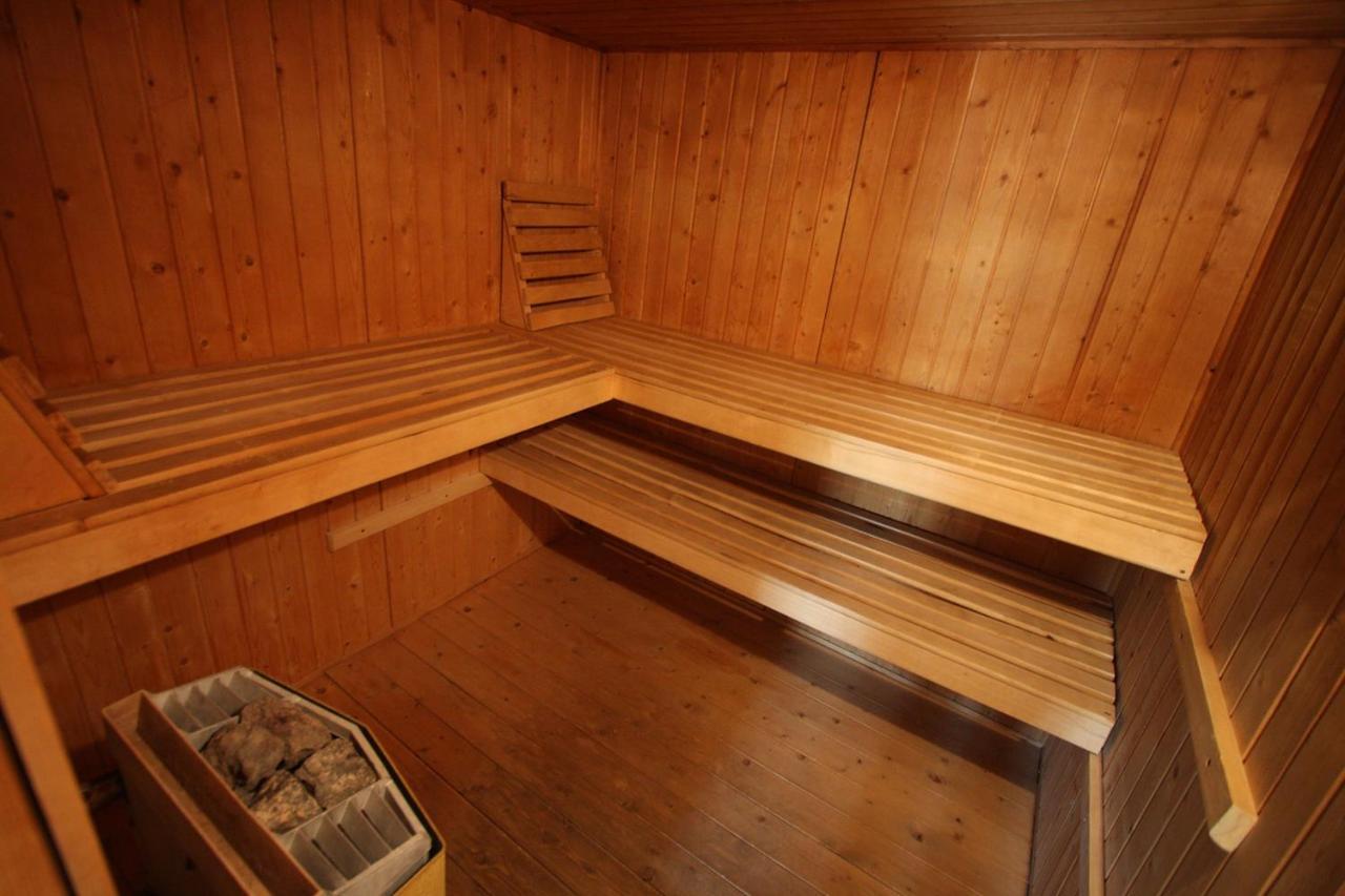 Appartement Met Eigen Sauna En Sport-En Spelruimte Ee Exteriér fotografie